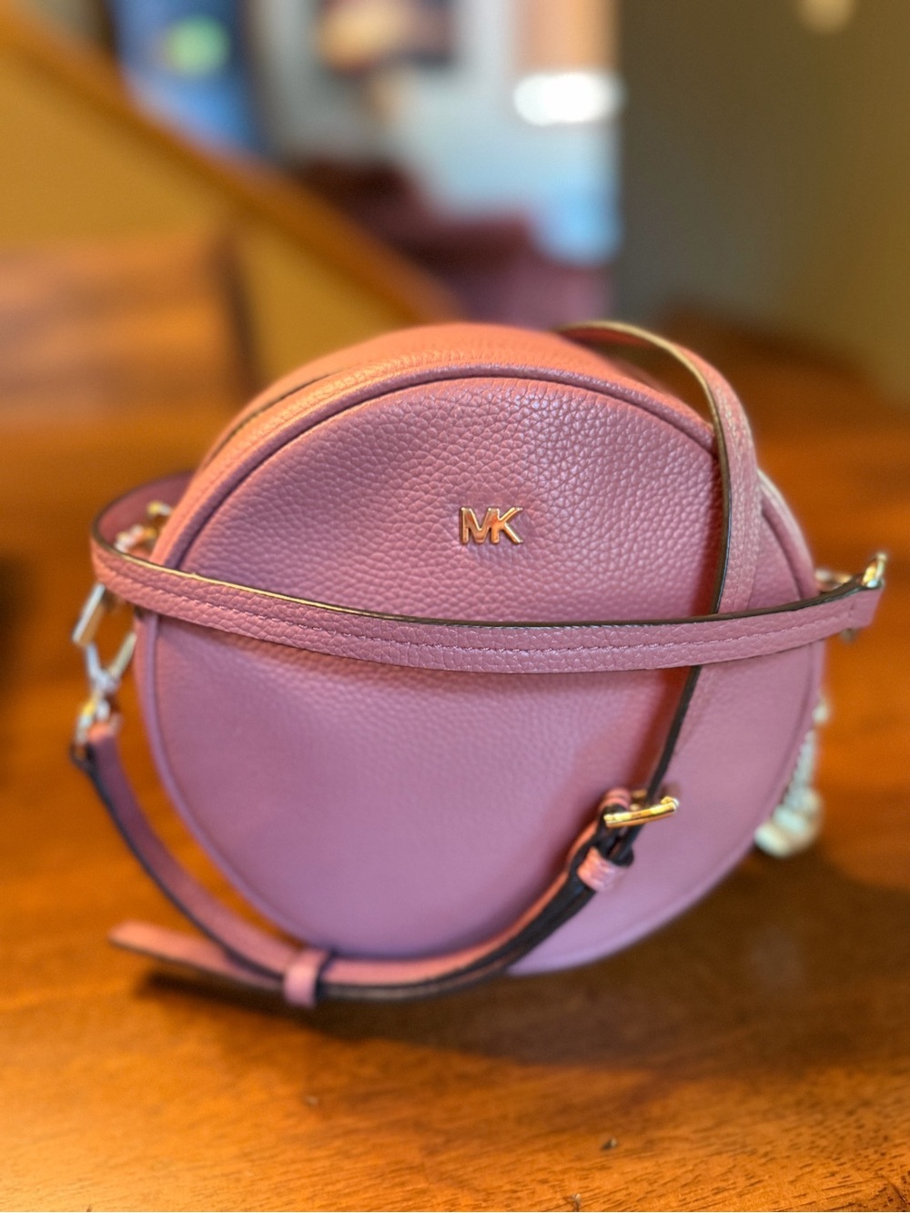 Michael Kors Pink Pebbled Leather Round Canteen Crossbody Bag- Like New! - Picture 12 of 12